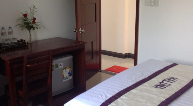Halona Hotel