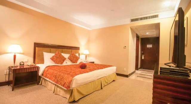 Двухместный номер Business Wuhan Hongguang Hotel