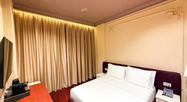 Vatër Hotel