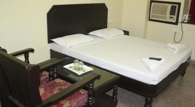 Hotel Vijayabhanu, Rezervovat Hotel Hotely v Andhra Pradesh s parkováním, Parkování