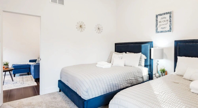 Sanitized Newly Designed Super Chic Indy Home Near Fountain Square!