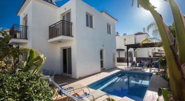 The Ultimate 5 Star Holiday Villa in Paralimni with Private Pool And Close To the Beach, Paralimni Villa 1317