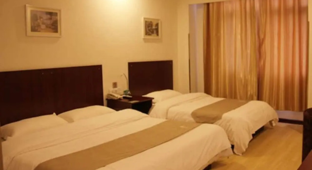 Семейный номер Standard GreenTree Alliance Jinan Licheng Town Yaohua Road Yaoqiang Airport Hotel
