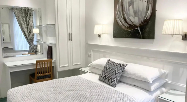Двухместный номер Standard Dergvale Hotel