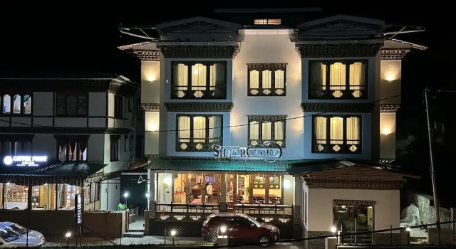 Silver Cloud Hotel