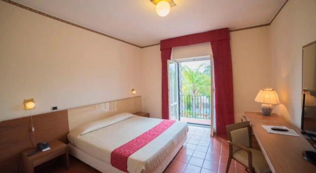 Orizzonte Acireale Hotel, Забронировать Отель Ачиреале Этна