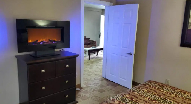 Люкс Deluxe c 1 комнатой Shoreside Inn & Suites