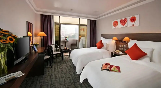 Двухместный номер Standard с видом на озеро Lake Side Hotel