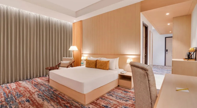 Полулюкс Lemon Tree Hotel, Haridwar