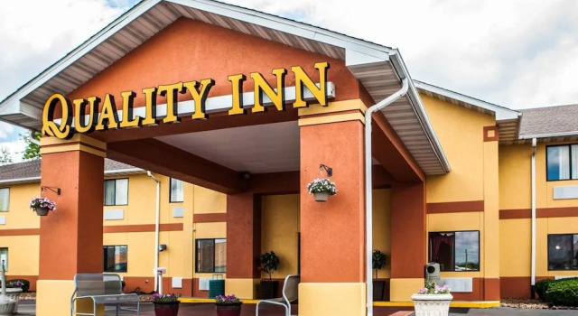 Quality Inn O'Fallon, Book Hotel O'Fallon Illinois