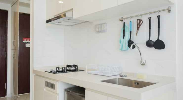 Well Appointed and Homey Studio Room at Sky House BSD Apartment By Travelio