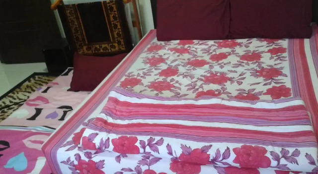Вилла Deluxe с 4 комнатами с видом на сад HomeStay RoomStay Klebang Melaka