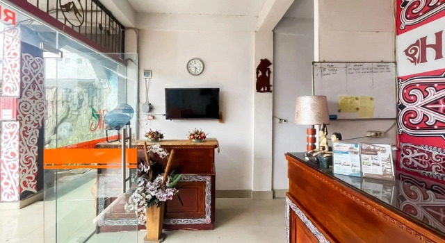 RedDoorz near Salib Kasih Tarutung, Reserva ahora Hotel Tarutung Sumatra