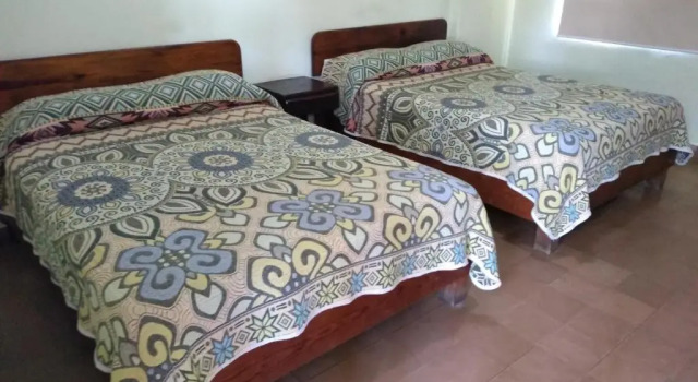 OYO Hotel Colimense, Rezervovat Hotel Acapulco Guerrero, poblíž Acapulco Cathedral