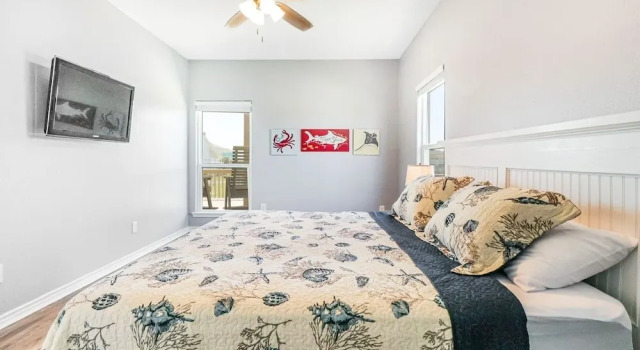 Tideâs Up 3 Bedroom Home by RedAwning, Book Feriehus Bolivar Peninsula Houston