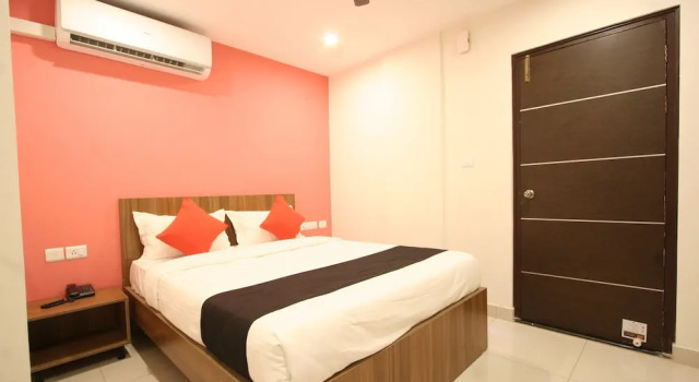 Номер Deluxe PPH Living Nagavara Lake Sai Inn