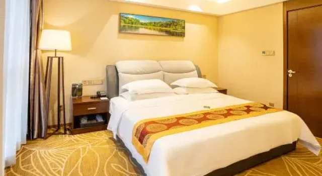 Suite Deluxe Jianguo Hotel