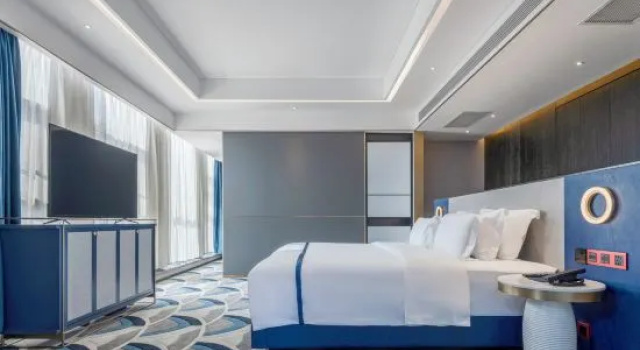 Двухместный люкс FONTOO Hotel Wuhan Zhuankou Sport Center