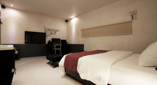 Suyu Solid Hotel