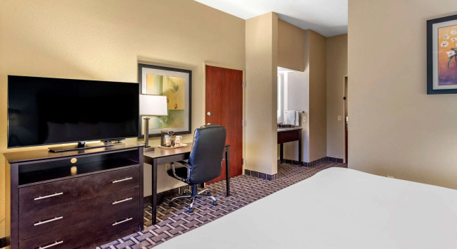 Люкс Business Comfort Suites Clovis North
