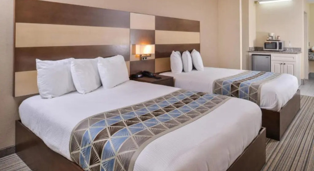 Четырёхместный номер Standard Good Living Inn