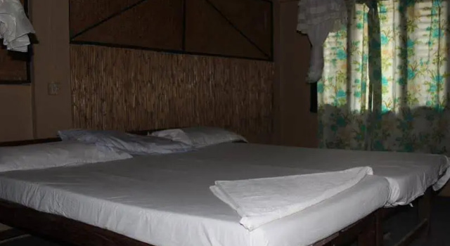 Hotel Chitwan Park Cottage, Забронировать Отель Читван провинция Багмати-Прадеш