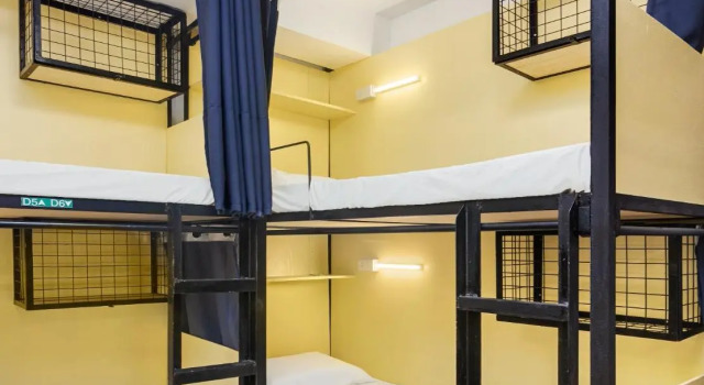 Кровать в общем номере Nomad's Hub Coliving Hostel Cebu