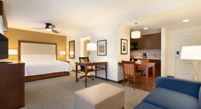 Homewood Suites by Hilton Las Vegas Airport, Забронировать Отель Отели Лас-Вегаса с бассейном, рядом с Торговый центр Las Vegas South Premium Outlets, Бассейн