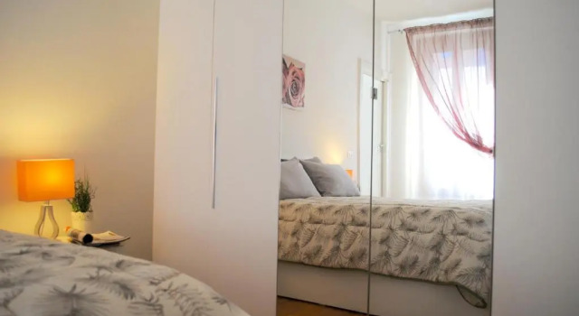 Bnbook- Milano/Famagosta Flat, Varaa Hotelli Famagosta Milano, lähellä Romolo