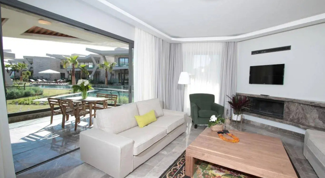 RetrON Residence