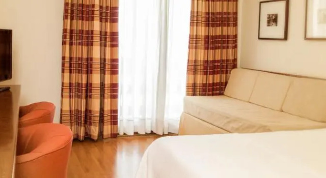 Семейный номер Standard Serra Alta Hotel