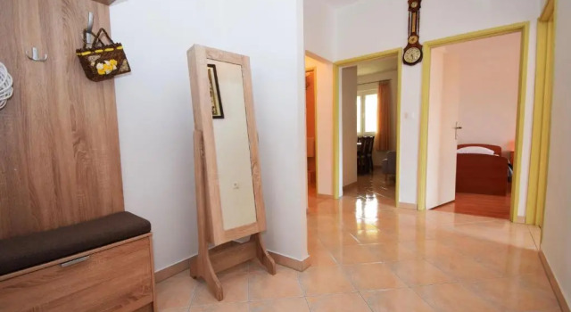 Apartment Duda, Забронировать Апартаменты/квартира Апартаменты Стариград-Пакленица, рядом с Пляж Блюсан, Апартаменты/квартира