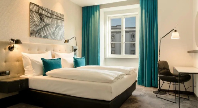 Двухместный номер Standard Motel One Linz-Hauptplatz