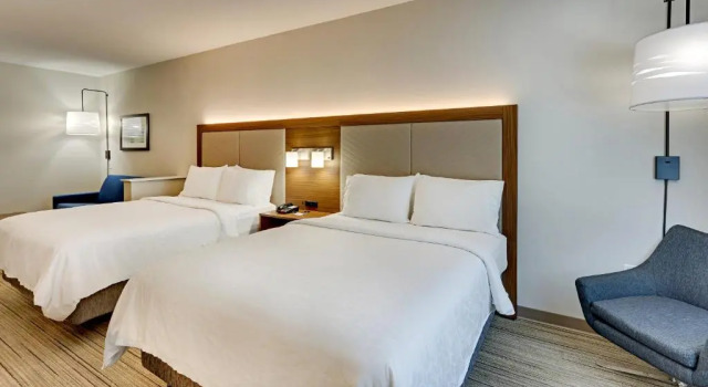 Двухместный люкс Holiday Inn Express Hotel and Suites Weatherford by IHG