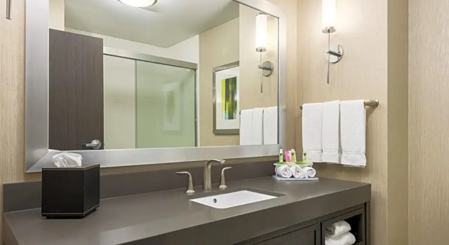 Номер Superior Holiday Inn Express and Suites Norman by IHG