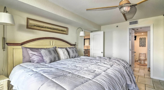 Апартаменты Gulf-view Hudson Condo in Waterfront Resort!
