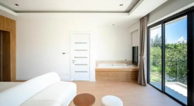 Villa 5 Bdrs Ocean view villa - Free Airport Pick Up