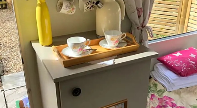 Down The Garden Path Vintage Caravan B&B , Dartmoor, Buchen Sie Bed & Breakfast SPA-Hotels in Dartmoor, SPA