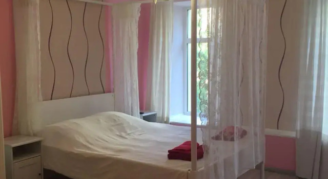 Апартаменты с 2 комнатами Old Flat (Олд Флэт) на улице 8-ая Советская 28