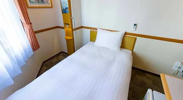 Одноместный номер Economy Toyoko Inn Nagoya-eki Shinkansen-guchi