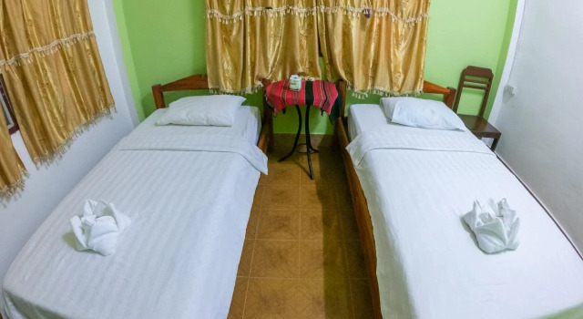 Pan's Place, Rezerwuj Hotel Hotele w Prowincja Wientian z basenem, Basen