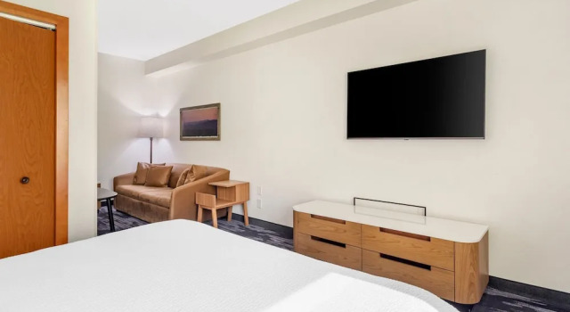 Люкс Fairfield Inn & Suites Cherokee