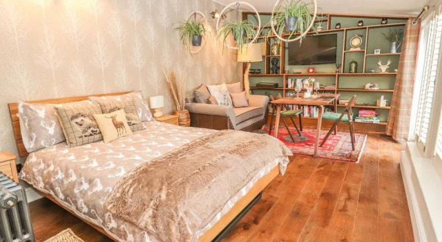 The Cottage @ The Coach House, Book Feriehus Wrexham Clwyd
