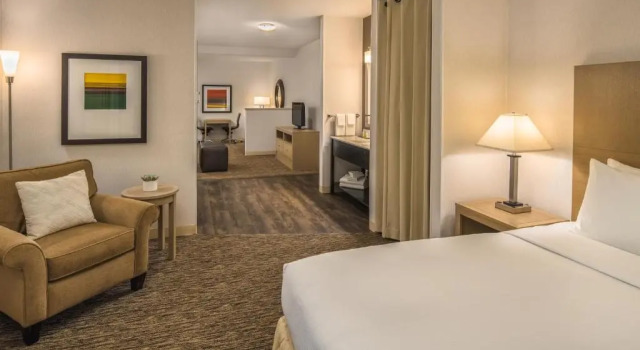 Номер Premium DoubleTree by Hilton Vancouver