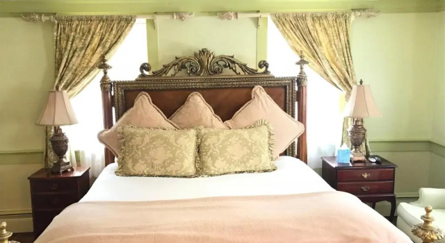 Admiral Farragut Inn
