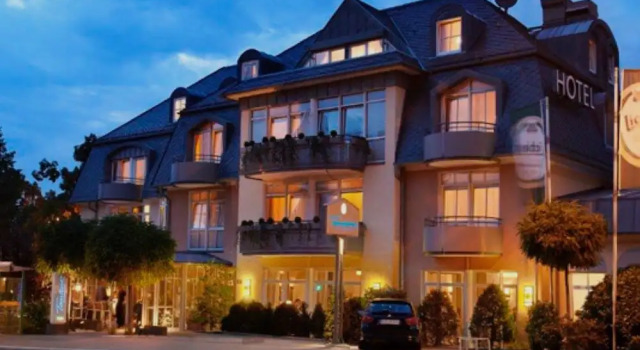Hotel Tandreas, Забронировать Отель Гизен 