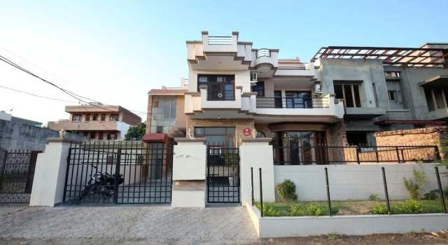 OYO 4890 Sector 21 Panchkula, Rezervovat Hotel Hotely v Panchkula s parkováním, Parkování
