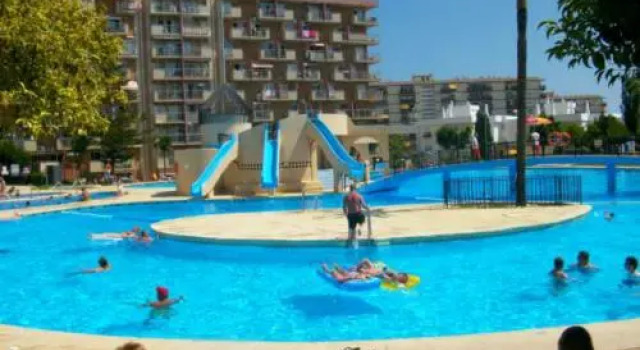 Studio Av. Gamonal, 12, 29630 Benalmadena, Malaga, Espana, Забронировать Апартаменты/квартира Отели Бенальмадена с парковкой, рядом с Индуистский храм, Парковка