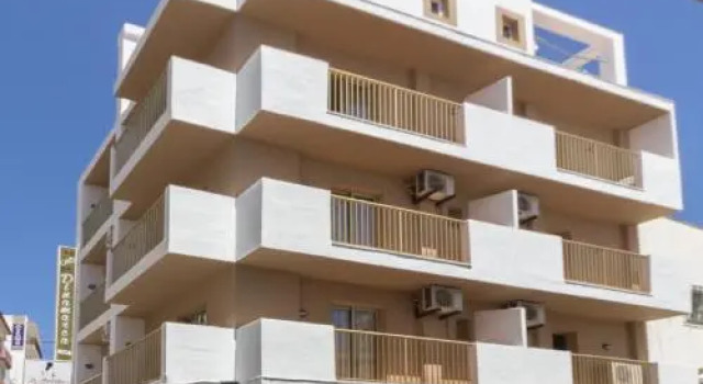 Hostal Dinanamarca, Book Hotel Sant Antoni de Portmany 