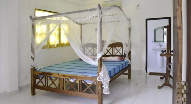 Vista Long Beach Guest House, Забронировать Гостевой дом Гостевые дома Хиккадува, рядом с Коралловый риф Хиккадувы, Гостевой дом